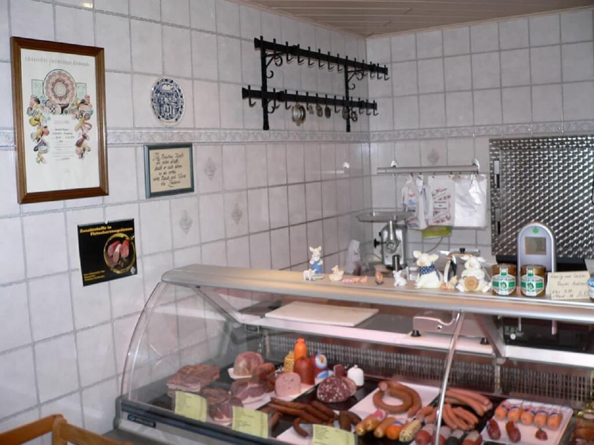 Landgasthof Zum Schloss 比格兰 外观 照片
